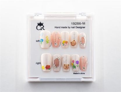 Picture of CROWN HAND PAINTED PRESS-ON NAILS - 19286-M