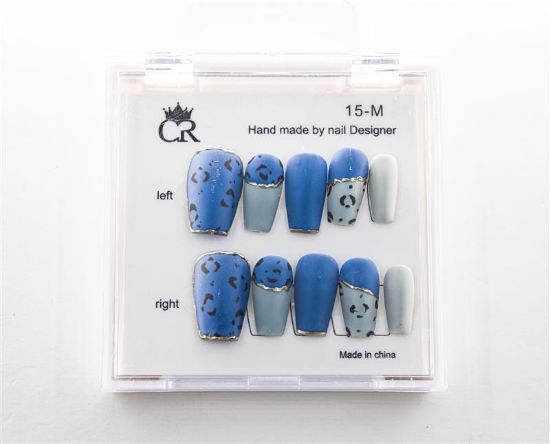 Picture of CROWN HAND PAINTED PRESS-ON NAILS - STYLE 15