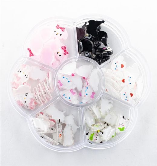 Picture of SANRIO & FRIENDS MIX CHARMS 7PCS