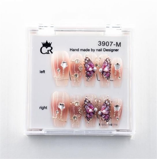 Picture of CROWN HAND PAINTED PRESS-ON NAILS - STYLE 3907