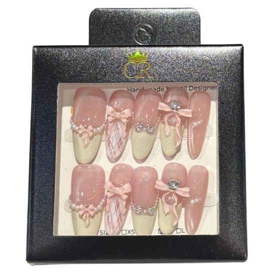 Picture of CROWN HAND PAINTED PRESS-ON NAILS STYLE GD2922