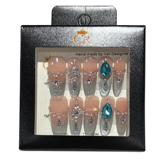 Picture of CROWN HAND PAINTED PRESS-ON NAILS STYLE GD2924