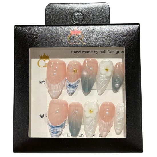 Picture of CROWN HAND PAINTED PRESS-ON NAILS STYLE C283