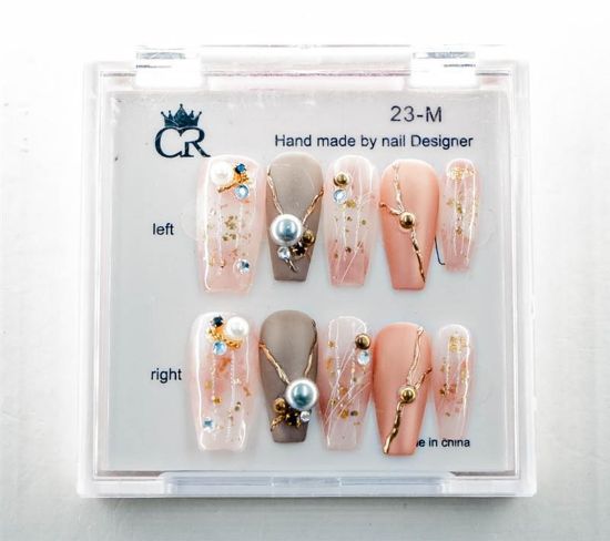 Picture of CROWN HAND PAINTED PRESS-ON NAILS - STYLE 23